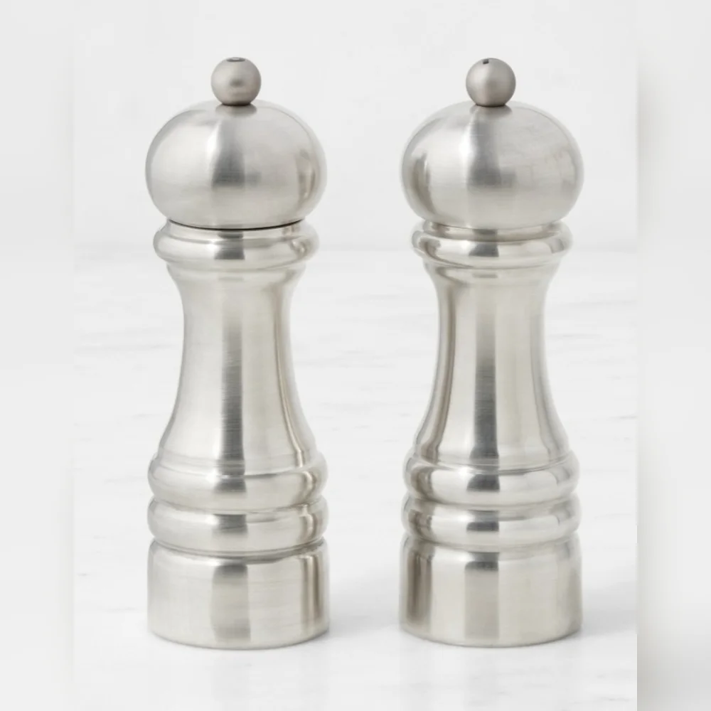 Williams Sonoma Salt and Pepper Mill Set